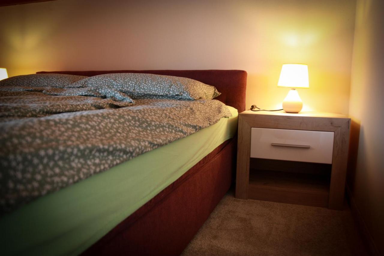 Blue Crystal Apartment Суботица Екстериор снимка